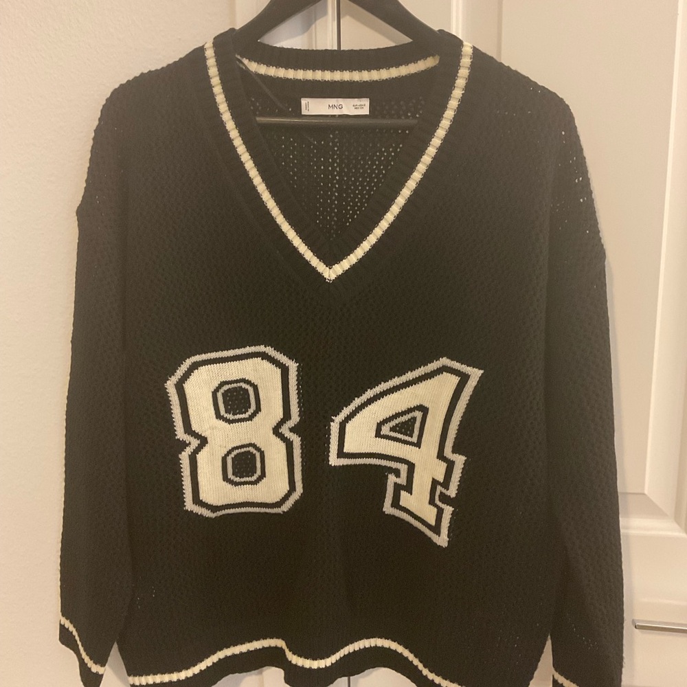 MANGO
Oversized V-neck Sweater Black SZ S Pre-owned